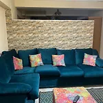 Cozy Flat In Zamalek