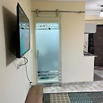 Cozy Flat In Zamalek